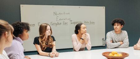 teens in hopeway nutrition learning center