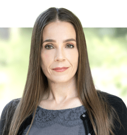 Miriam Martinez Kraus headshot